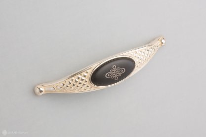 Grace мебельная ручка-скоба 128 мм восточное серебро и черная матовая керамика с платиновым орнаментом карильон