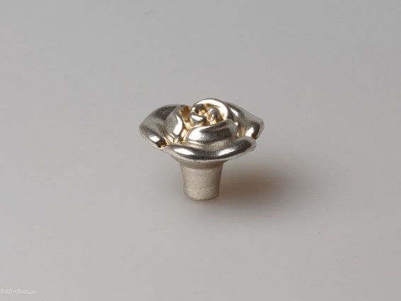 Lulu Rose мебельная ручка-кнопка роза старинное серебро с акцентами сатинового золота