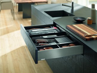 Ящик LEGRABOX pure (высота M 90,5, глубина 300 мм), для тонких фасадов, серый орион