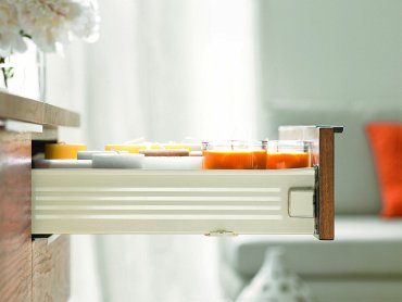 Ящик METABOX (высота М 86, глубина 500 мм) кремовый